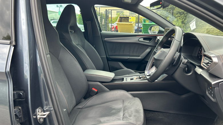 CUPRA Leon 1.5 eTSI 150 V2 5dr DSG Petrol Hatchback